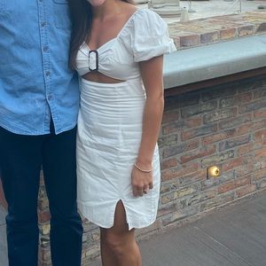 White dress - puff sleeves